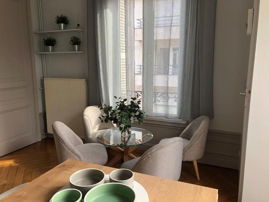 4 People+Free Street Parking+Cosy Centre Ville Appartamento Rouen Esterno foto