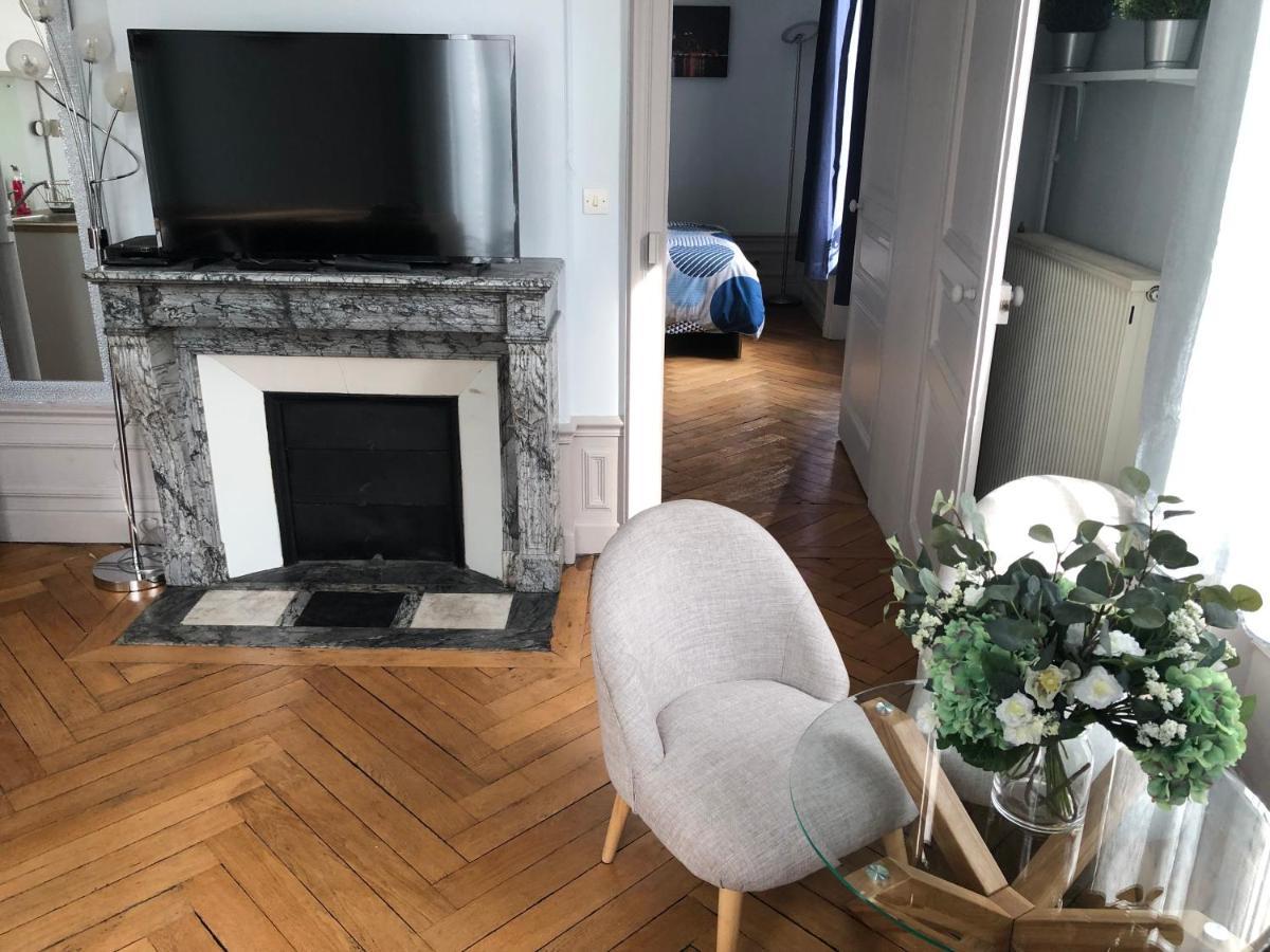 4 People+Free Street Parking+Cosy Centre Ville Appartamento Rouen Esterno foto